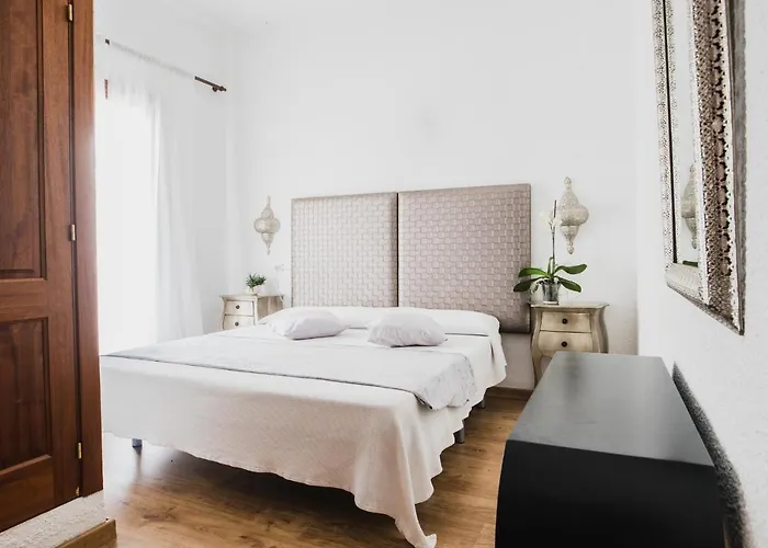 One Shot Buenavista Bed and Breakfast Santa Eulària des Riu