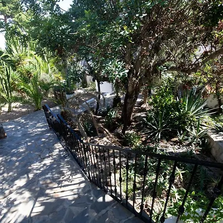 布埃纳维斯塔套房酒店 4* 圣埃乌拉利亚