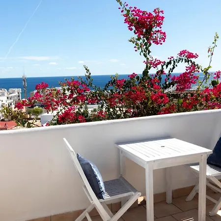 布埃纳维斯塔套房酒店 4* 圣埃乌拉利亚